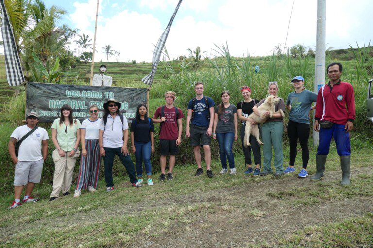 Bayu with Temasek students